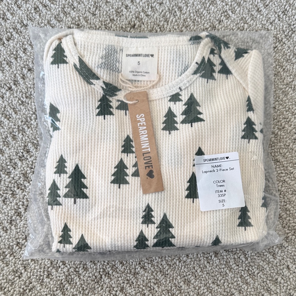 Spearmint Love Tree Print Pajama Set 5T